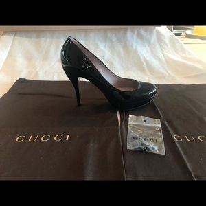 Gucci pumps